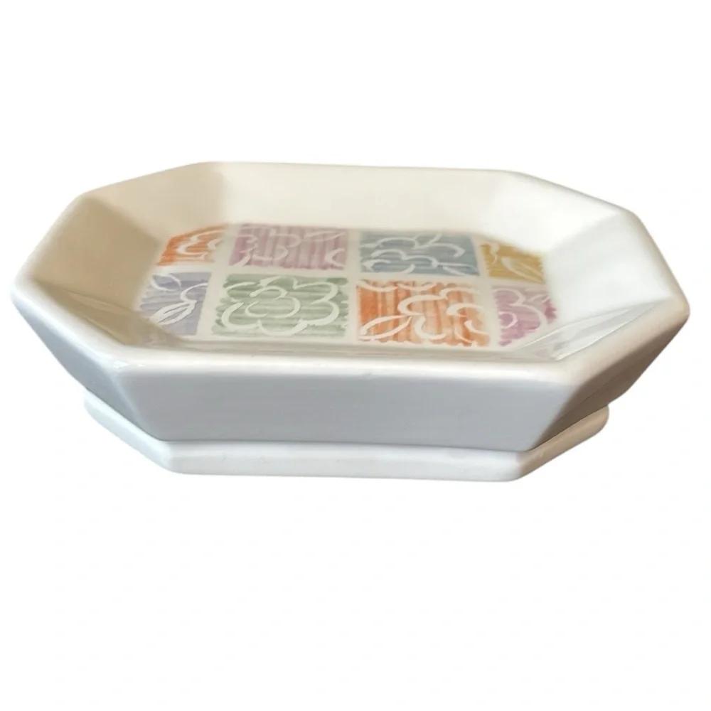 Vintage Wamsutta Pastel‎ Floral Ceramic Soap
